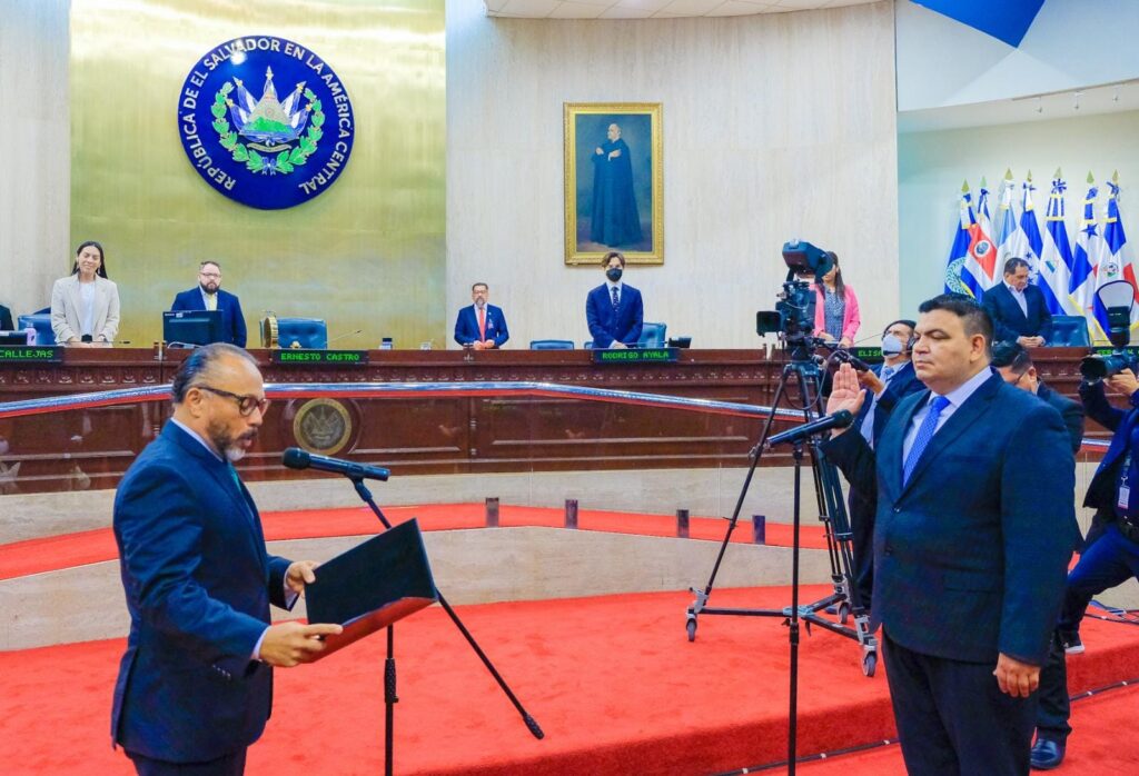 Con 67 votos Asamblea Legislativa, eligió al abogado René Escobar Álvarez, como nuevo procurador general de la República