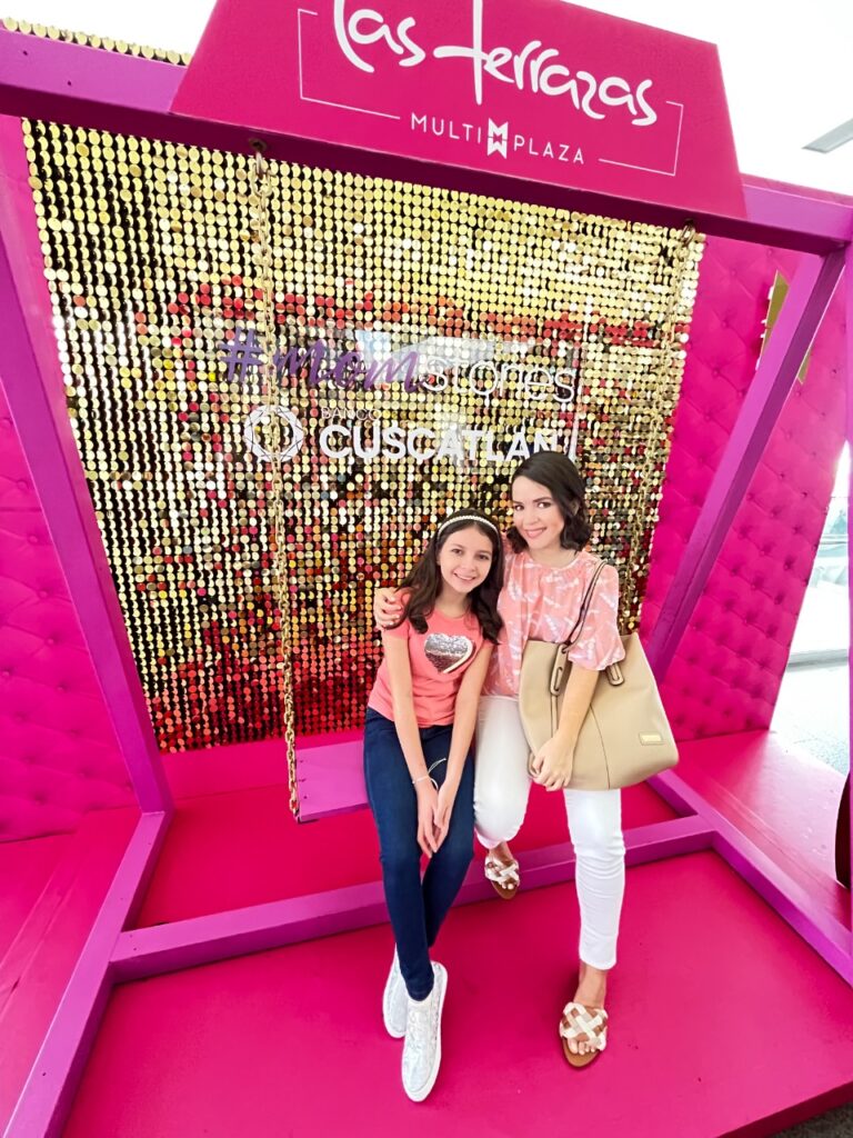COMUNICADO DE PRENSA Multiplaza da la bienvenida al mes de mayo y festeja a lo grande a Mamá con su campaña “Mom Stories” que trae grandes promociones para que quedes bien con este ser especial