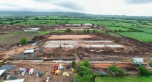 Centro de Confinamiento de Terroristas a prueba de fuga de varios niveles de muros y 37 torres de vigilancia, anuncia Presidente Nayib Bukele