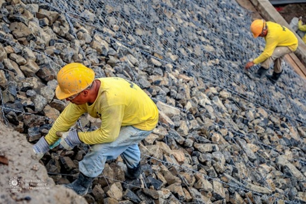 Trabajos de mitigación en la quebrada El Garrobo avanzan en un 95%, según el Ministro de Obras Públicas, Romeo Rodríguez