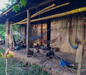 Fuerza Armada incauta armamento a supuestos terroristas en los departamentos de Usulután y Sensuntepeque, dijo Ministro de Defensa