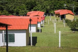 CEL entrega viviendas y apoyo económico a familias beneficiadas por la Central Hidroeléctrica 3 de febrero, Carolina, San Miguel