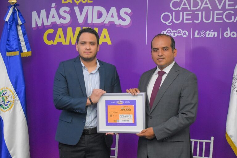 Sorteo en honor a Noticiero El Salvador