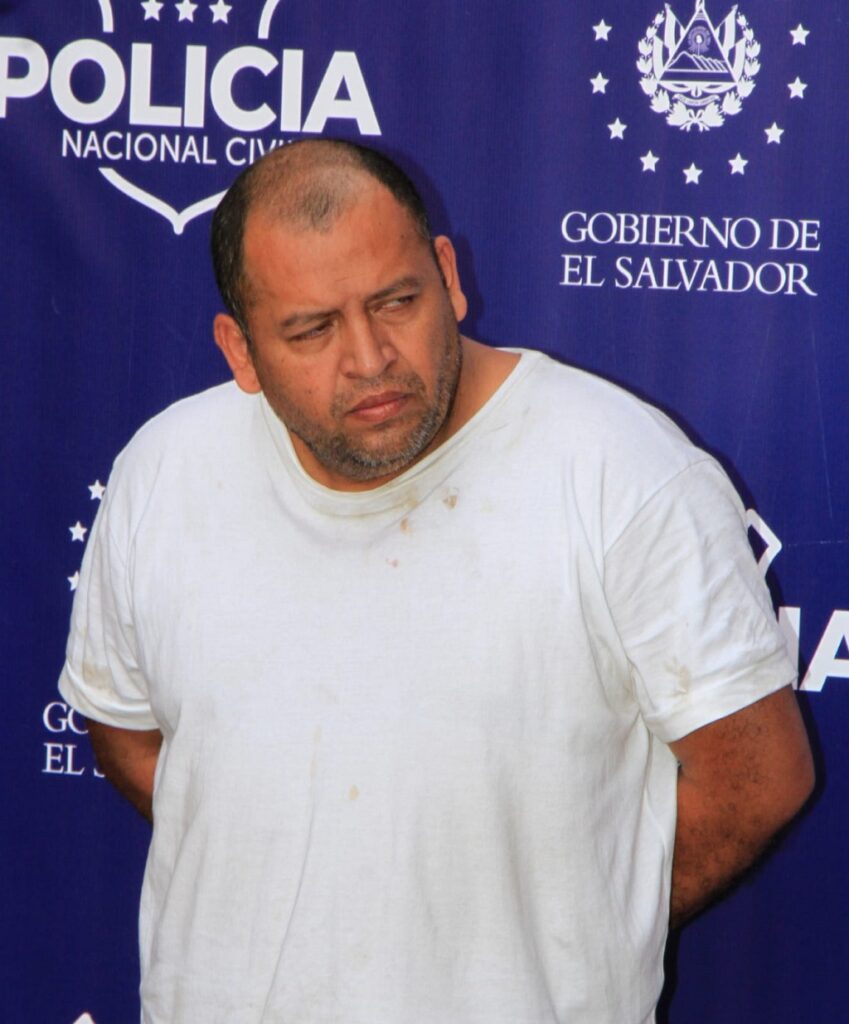 Agente policial delincuente capturado por la PNC