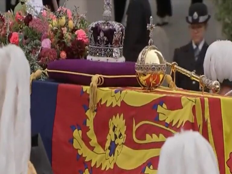 Reino Unido despide Isabel II, funeral solemne