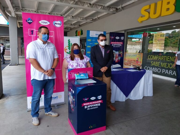 Walmart contribuye con el Banco de Alimentos