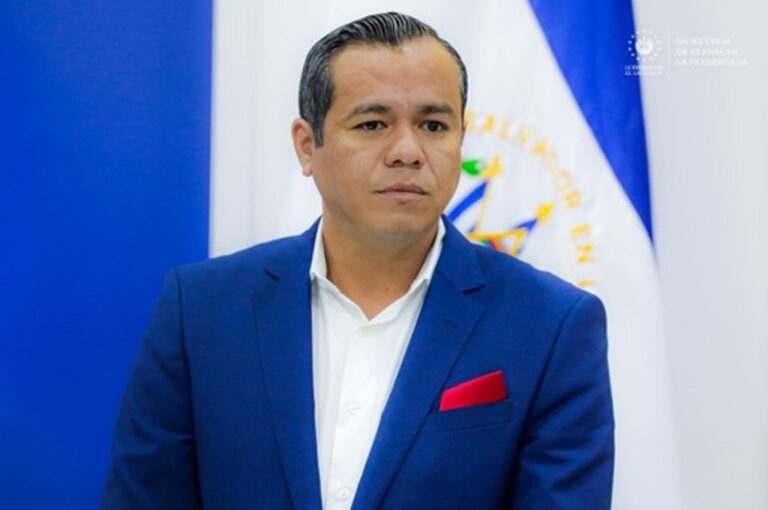 Bukele continuará subsidiando combustibles