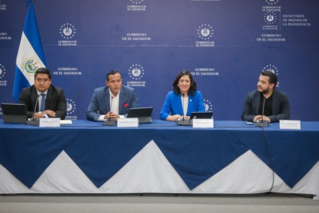 Gobierno apoyará afectados por tormenta Julia