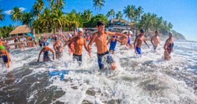 Este domingo, se realizó la competencia “Natación para la Convivencia 2022” en la playa El Zonte, de La Libertad, como parte de las acciones para posicionar a El Salvador como un buen destino para visitar, vivir e invertir.