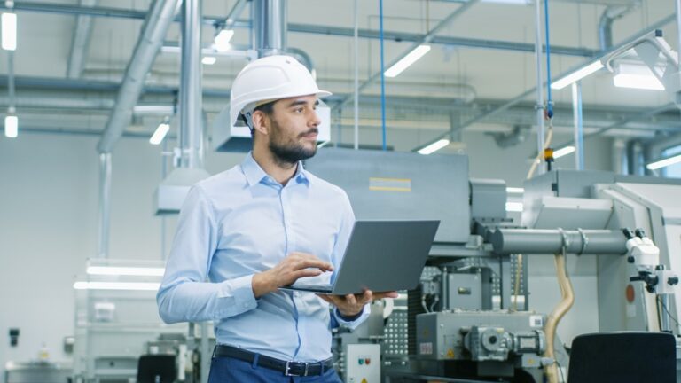 AES y la UCA realizan curso Eficiencia Energética