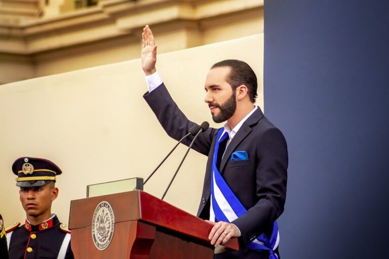 Población aprueba 94.9% al Presidente Bukele