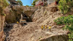 Obras mitigación cárcava condominio Soyapango