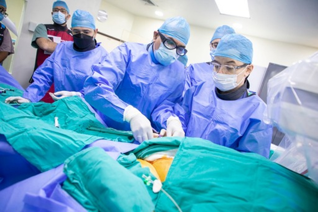 Jornada procedimientos implantes válvula aórtica