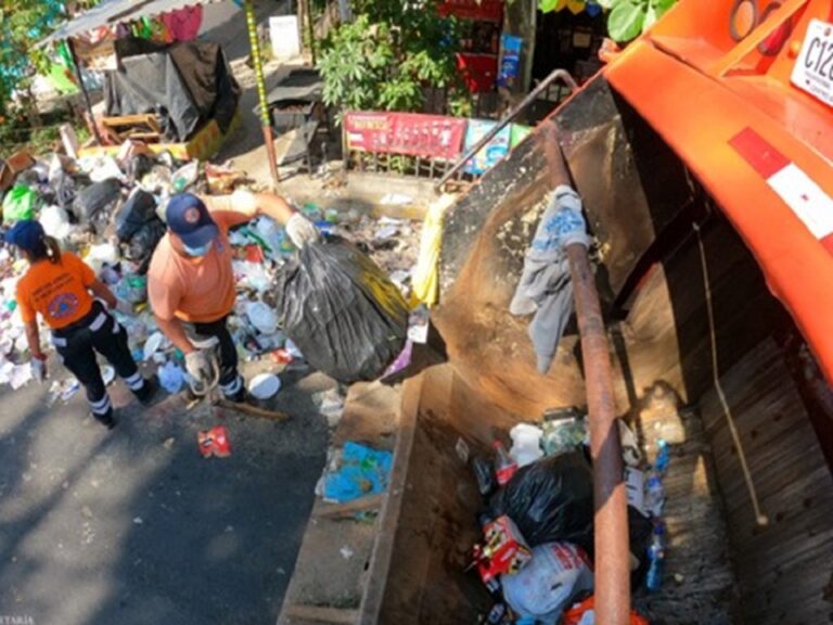 Gobierno central recoge basura en Soyapango