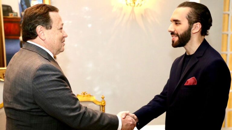 Presidente Bukele recibe a Embajador EEUU