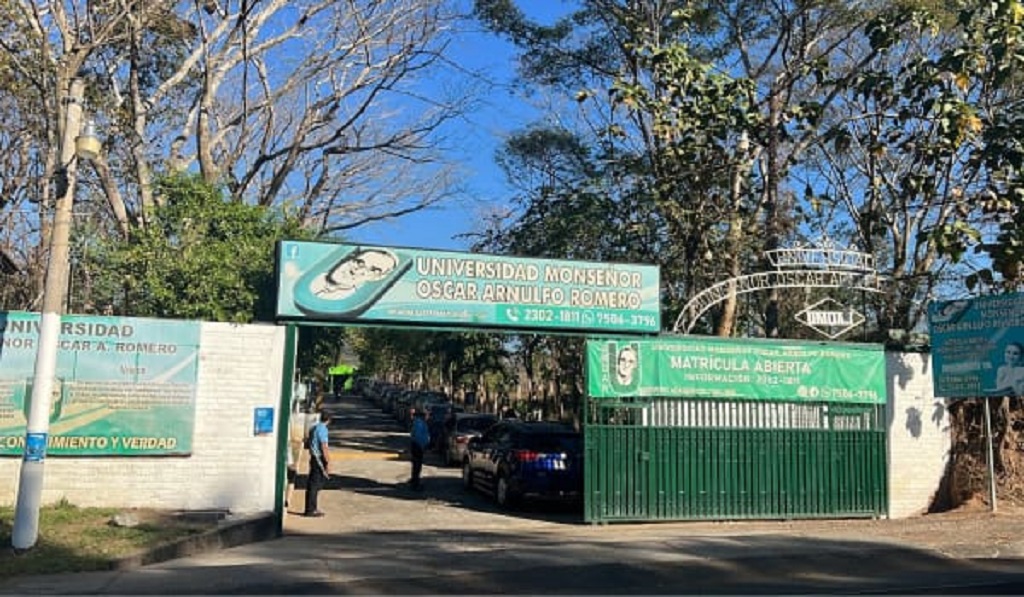 Abren cárcel y alistan cierre de universidad