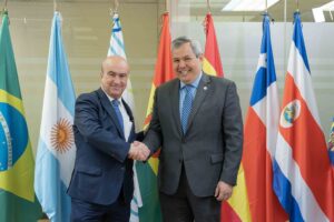 BCIE y OEI firman un memorando de entendimiento