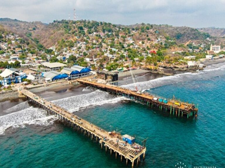 Avanza muelle turístico Puerto de La Libertad