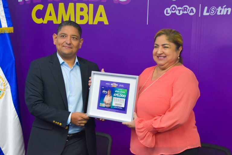 Lotería Nacional dedica sorteo  a Nory Flores