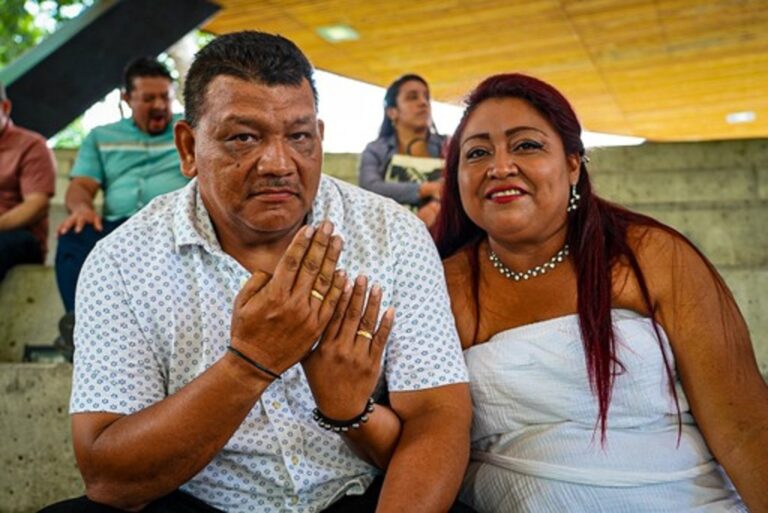 Alcaldía capitalina realizó matrimonios civiles