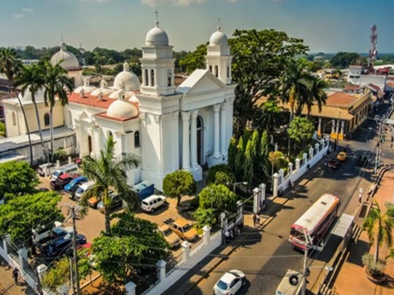Gobierno acompaña Semana Santa en Sonsonate  