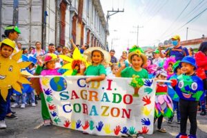 Alcaldía llevó a cabo desfile ecológico infantil