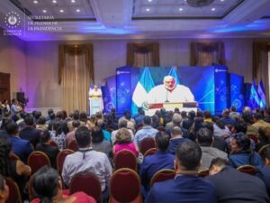 Presentan proyecto de crecimiento empresarial