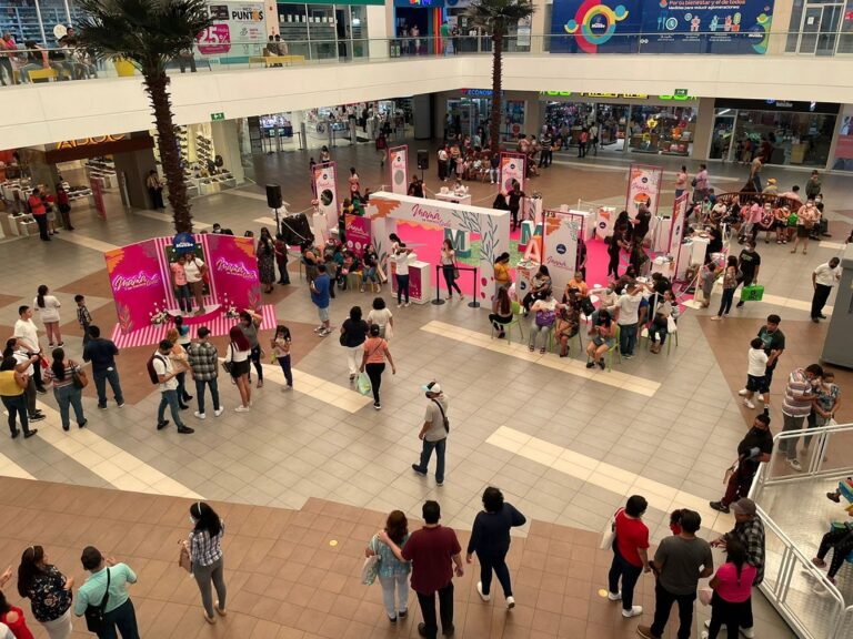 Plaza Mundo rinde homenaje a las madres