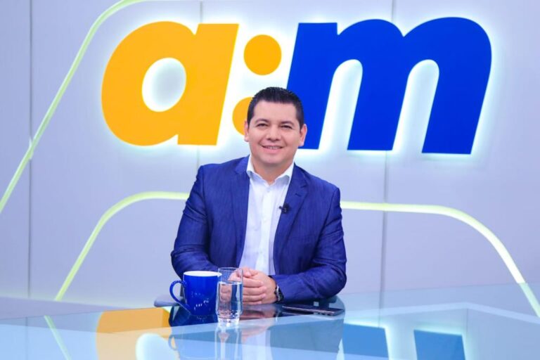 Arena y el Fmln buscan volver a corrupción