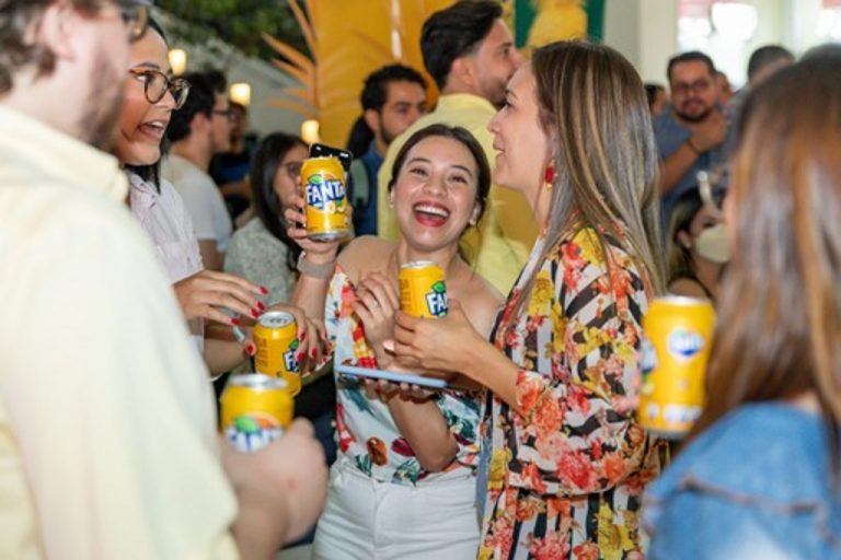 La diversión llega con la nueva FANTA Piña