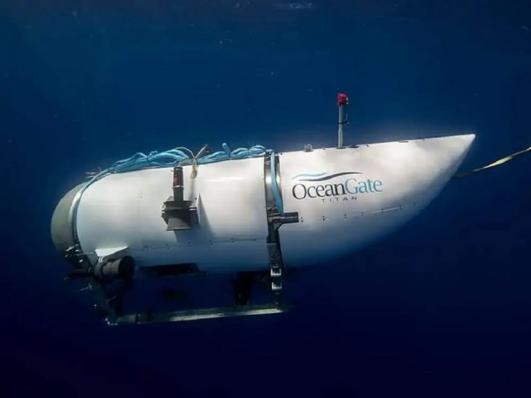 Submarino perdió comunicación el domingo 19