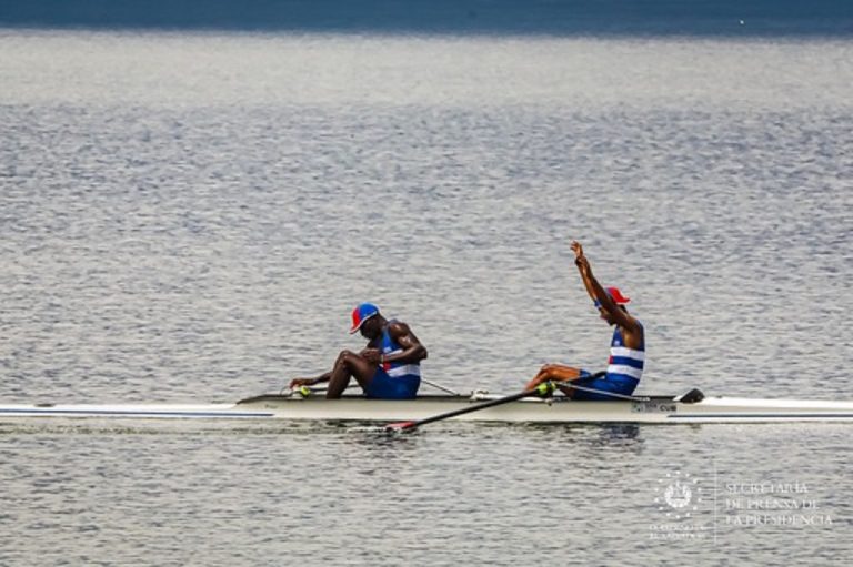 Equipo remo salvadoreño gana medalla bronce XXIV Juegos 2023