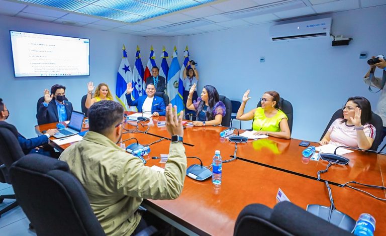 Asamblea Legislativa busca declarar 14 marzo Día del Matemático