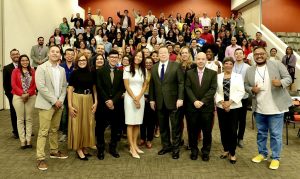Gobierno EE.UU. financia conferencia para profesores de inglés