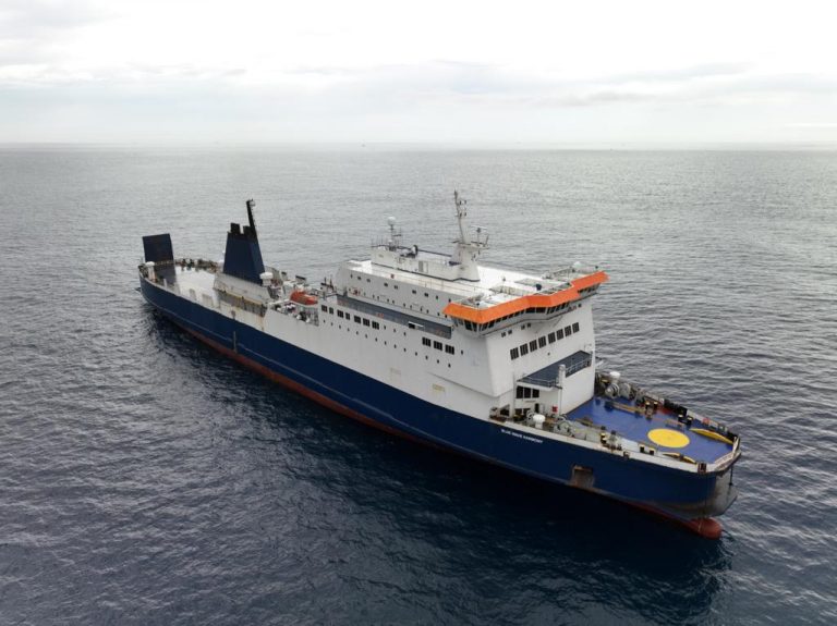 Anuncia inicio de operaciones ferry entre Costa Rica y El Salvador