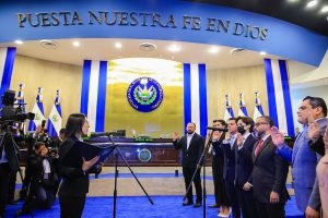 Juramenda Comisión Antejuicio para diputado Alberto Romero