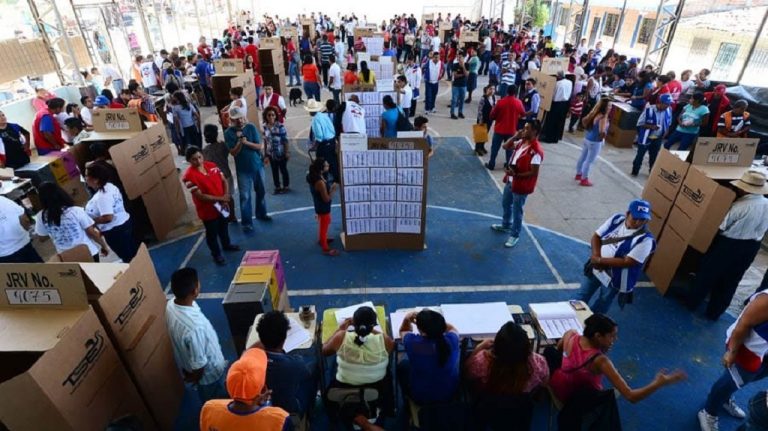 No se consolidan coaliciones políticas para elecciones 2024