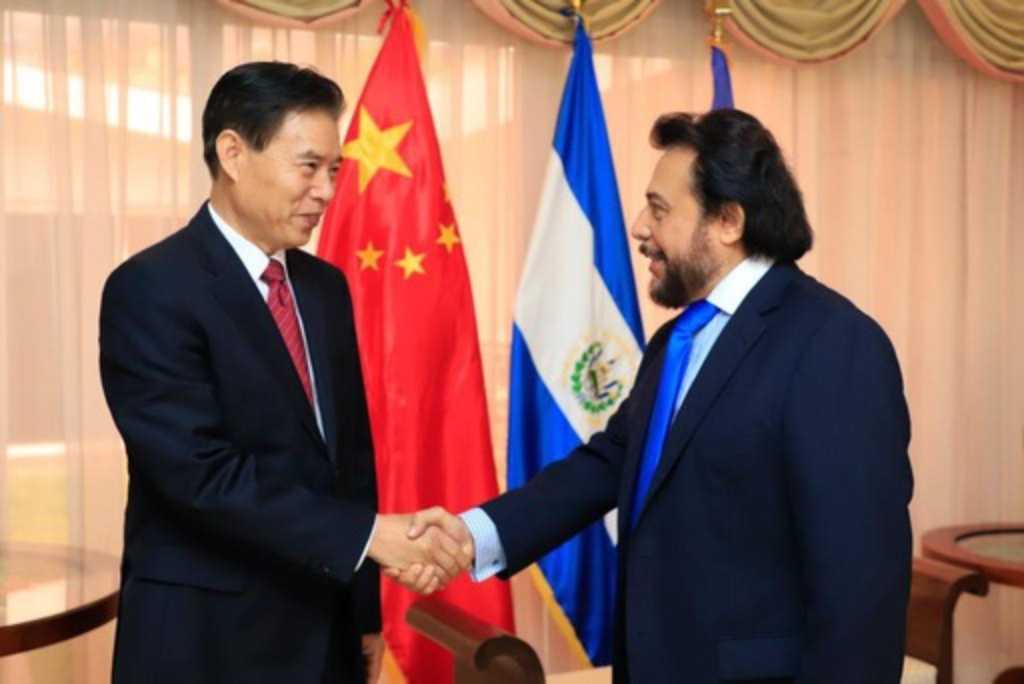 Vicepresidente Ulloa reitera fuertes lazos de amistad con China