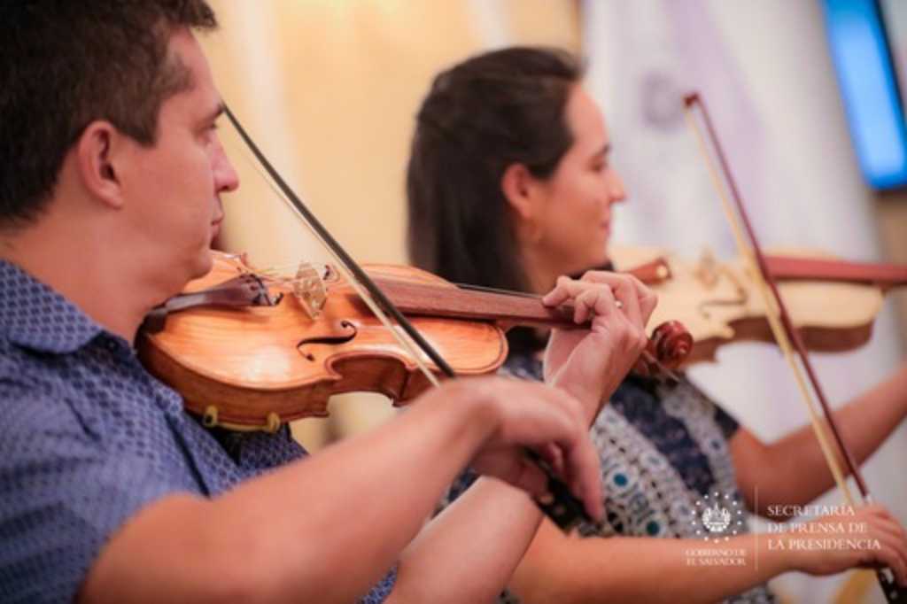 Gobierno clausura taller de fabricación de instrumentos musicales
