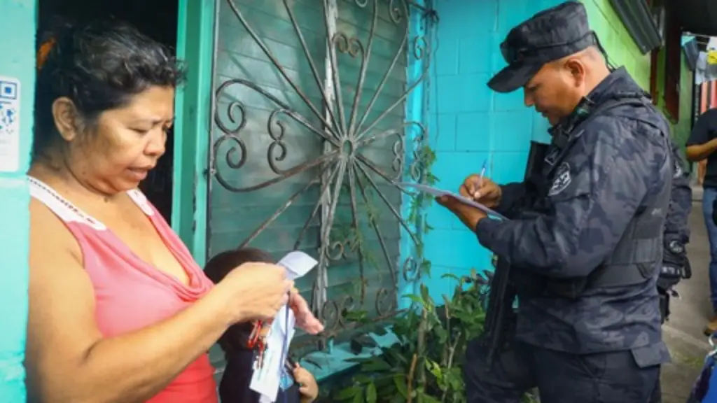 Realizan operativo La Campanera para verificar legalidad viviendas