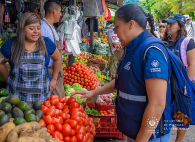 Gobierno monitorea precios alimenticios para prevenir alzas