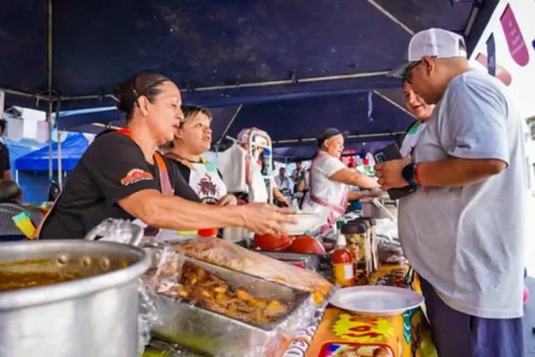 Alcaldía celebran 3er festival de sopa de patas mercado Tinetti