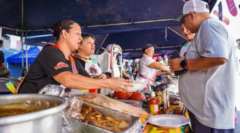 Alcaldía celebran 3er festival de sopa de patas mercado Tinetti