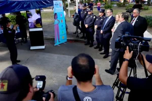 Finaliza visita asesor de Seguridad Philip Gordon a El Salvador