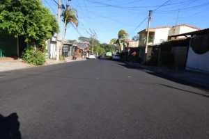La DOM recupera red vial de Mejicanos con plan de bacheo