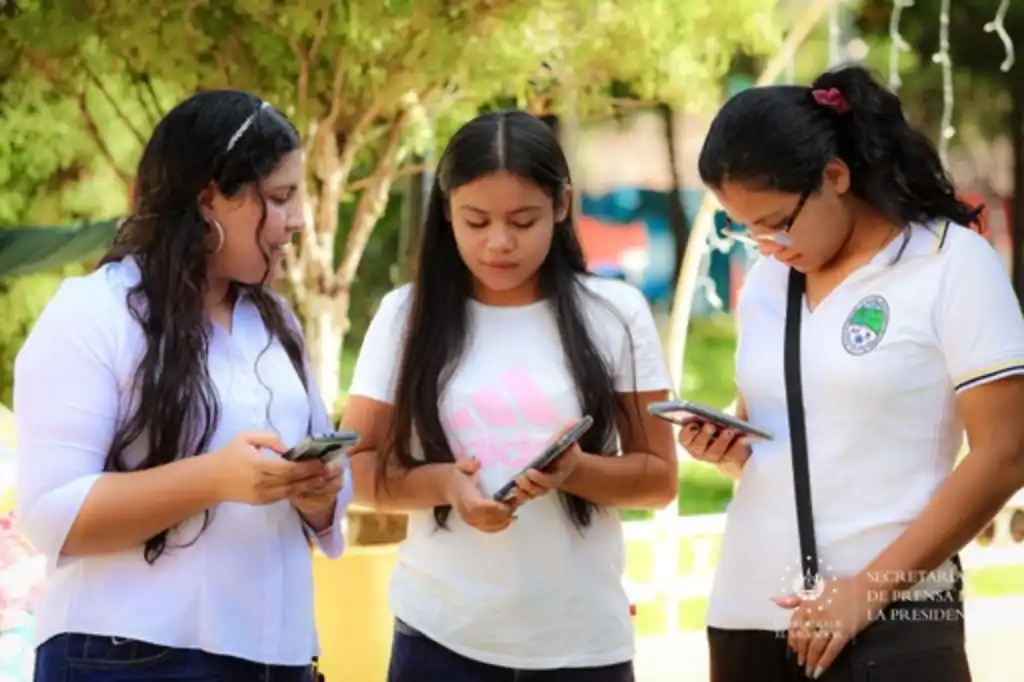Cabañas cuenta internet de alta velocidad, asegura el gobierno