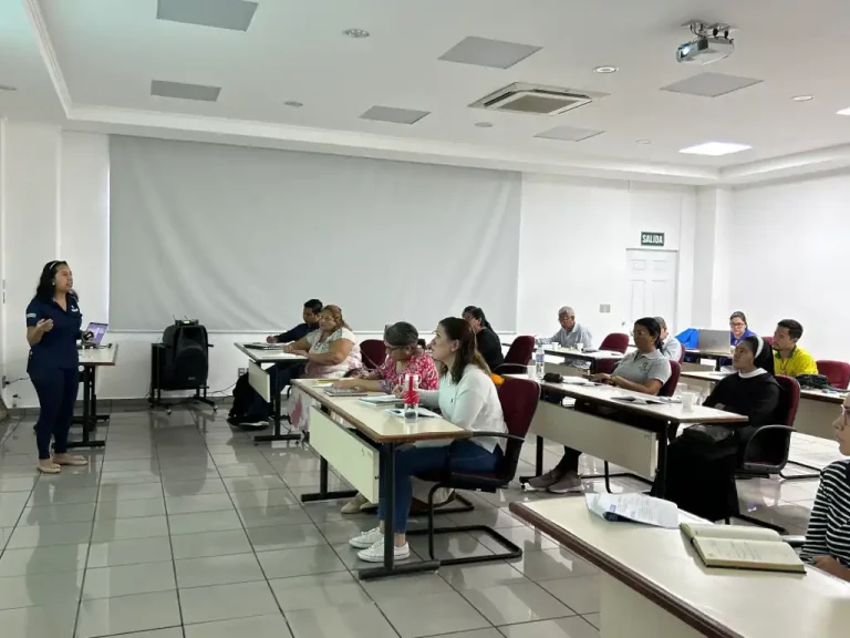FUSAL realiza talleres a organizaciones de Ayuda Humanitaria