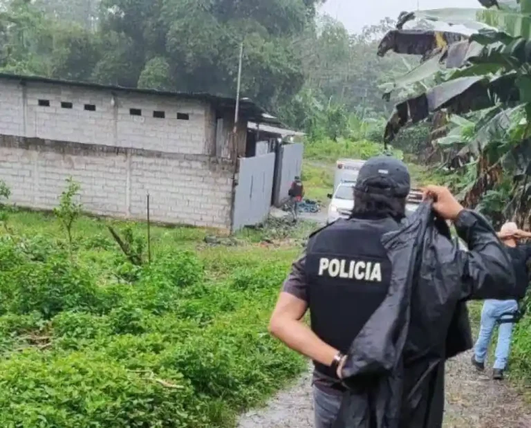 Con balazos en la cabeza asesinan policía en Buena Fe, Ecuador