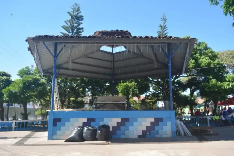 DOM renueva parque “Monseñor Romero” de Ciudad Barrios