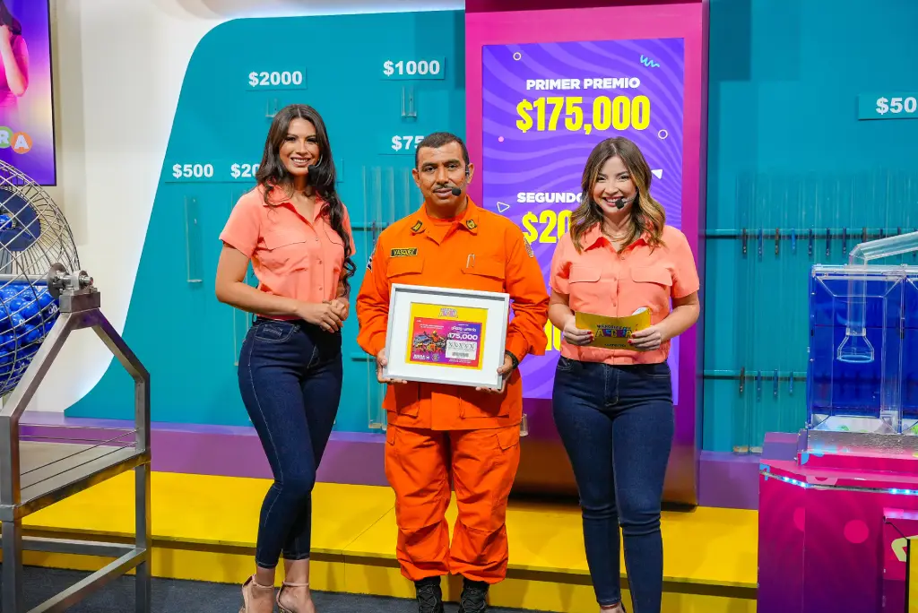 Lotería Nacional dedica sorteo al Cuerpo de Bomberos